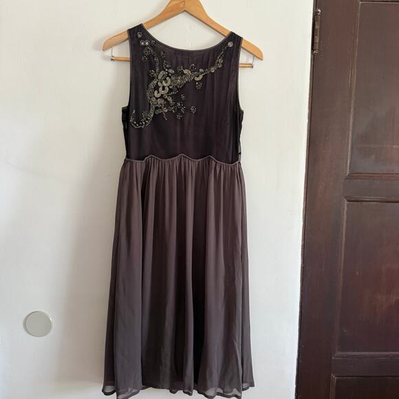 NOUGAT LONDON Gray Silk Embellished Scalloped Waist Cocktail Dress Medium - Picture 8 of 9